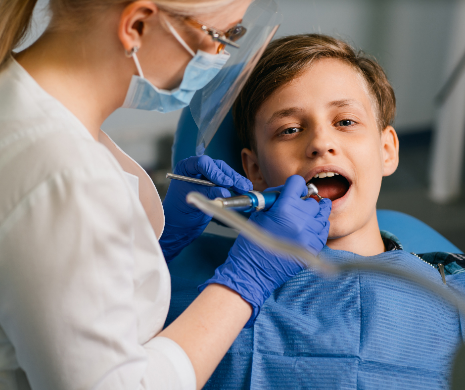 Dentist for Teenagers? Consider a Pediatric Dentist for Your Teen